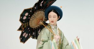 Áo Nhật Bình Hoa Lê Trắng, trang phục cung đình triều Nguyễn